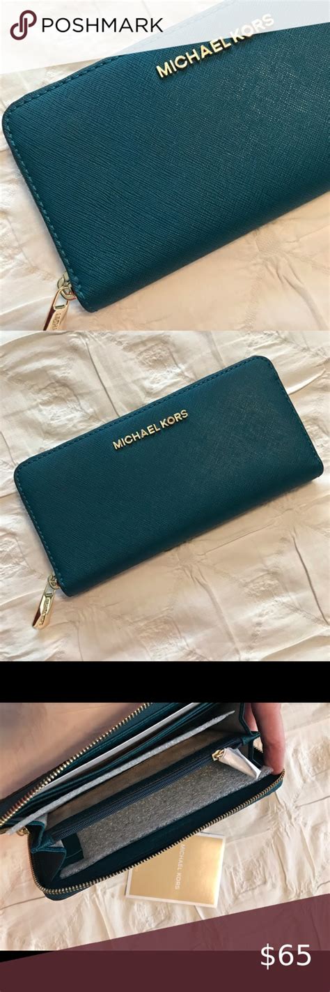 michael kors teal wallet: Handbags 